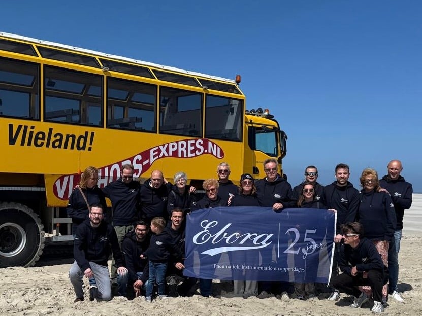 Groepsfoto bij Vliehors Express